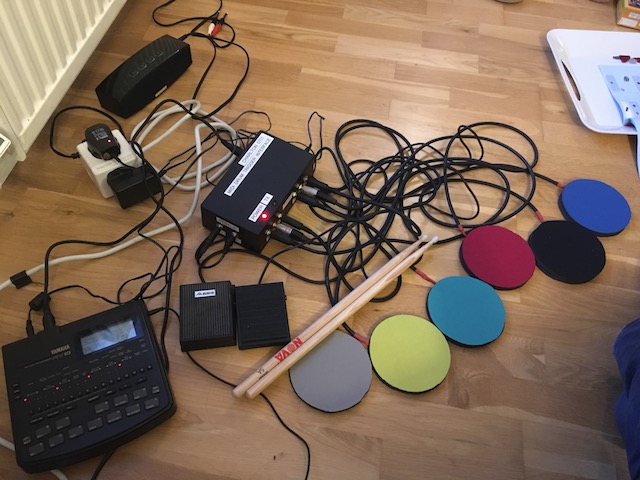 Making an electronic drum kit 